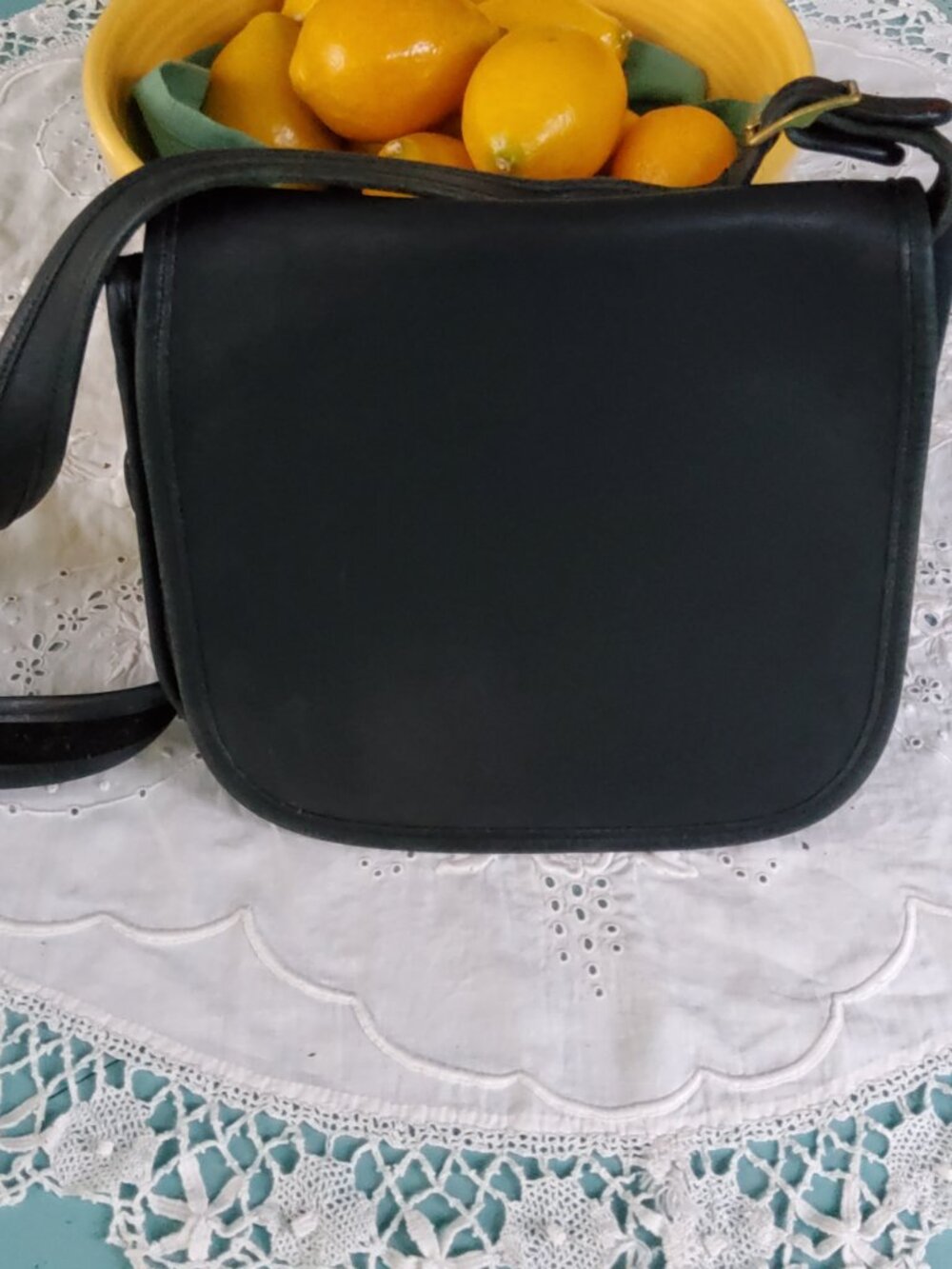 Vintage Coach 9170 Classic Shoulder Bag in Black - Picture 2 of 13